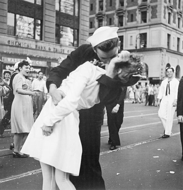 Veterans Affairs Ban Iconic World War II Photo