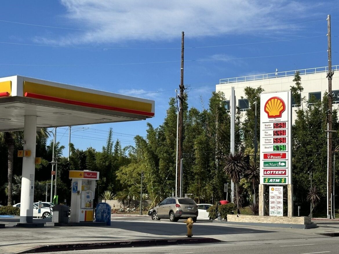 California County Tells People to Avoid Gas Stations33