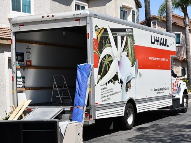 San Fran ‘Defund the Police’ Advocate Trolled After U-Haul with All Her Possessions Gets Stolen