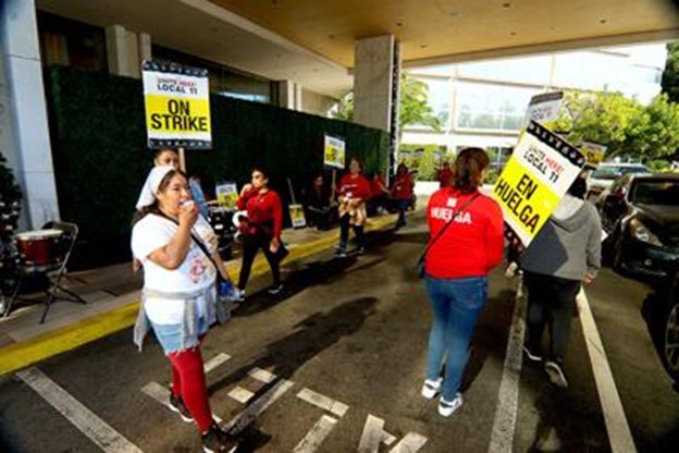 LA’s Tourism $30 Minimum Wage Approved By City Council